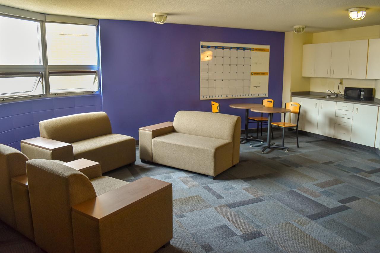 Toronto Metropolitan University- Pitman Hall Residence Bagian luar foto