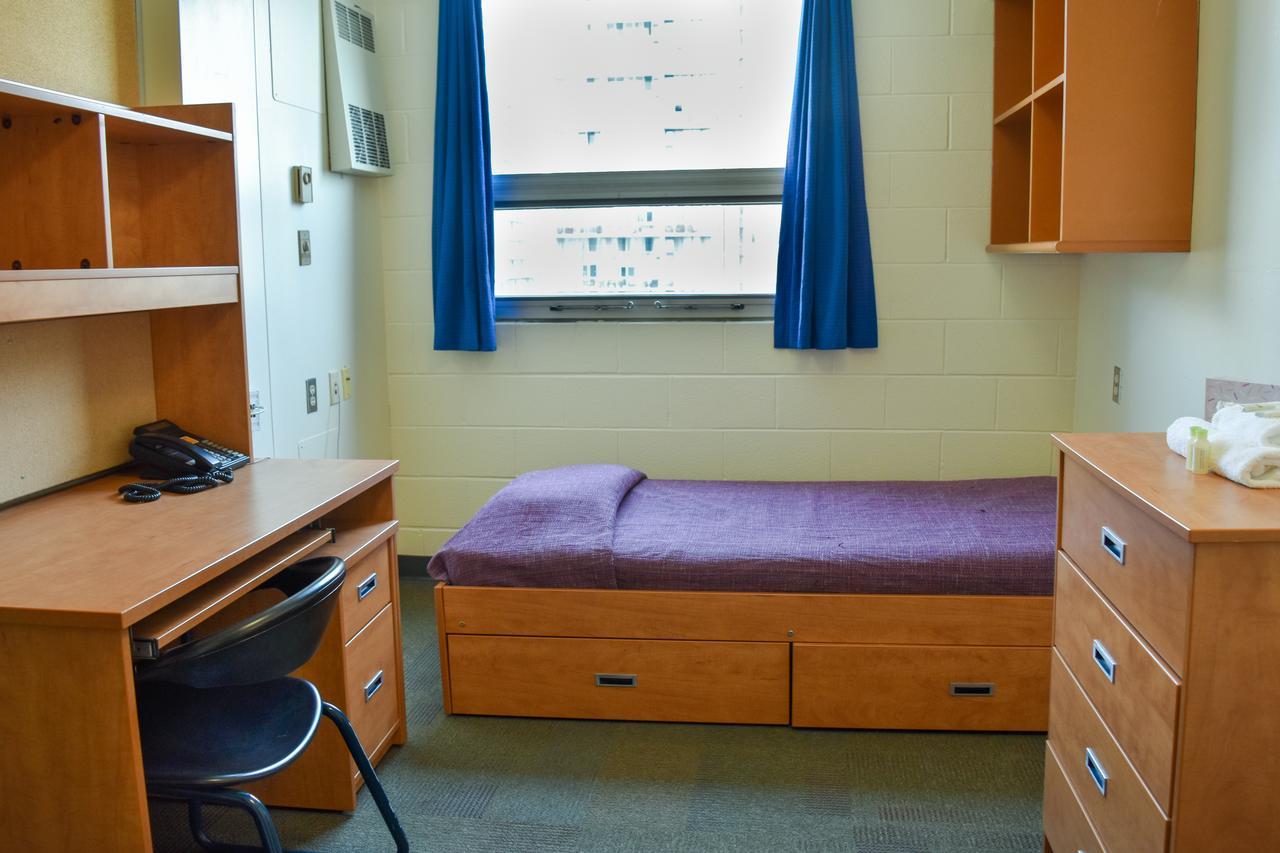 Toronto Metropolitan University- Pitman Hall Residence Bagian luar foto